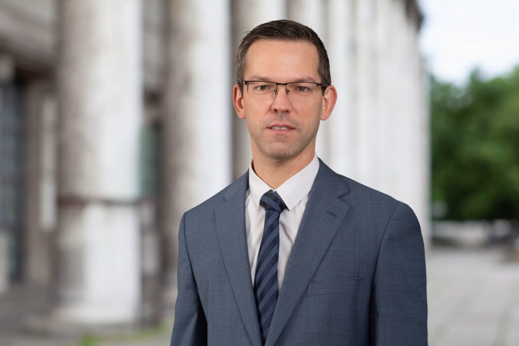 Rechtsanwalt Arbeitsrecht IT-Recht Vertragsrecht München Fachanwalt